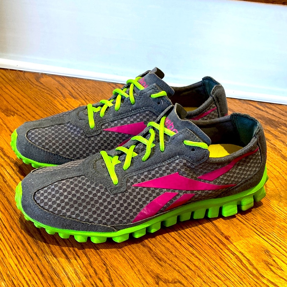 Reebok Realflex Sneakers Women's Sz 9 Comes with $30 PRO-SPORT INSOLES!